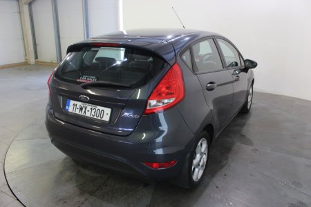 2011 Ford Fiesta - photo 16