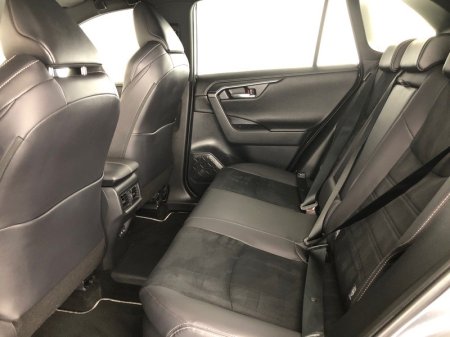 2025 Toyota RAV4 - photo 8