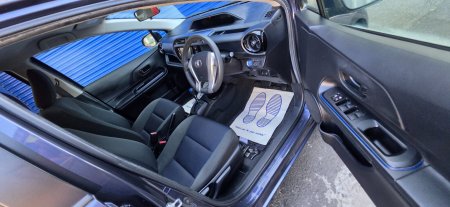 2015 Toyota Aqua - photo 5