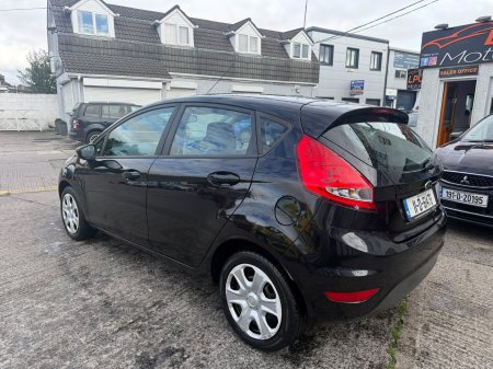 2011 Ford Fiesta - photo 6