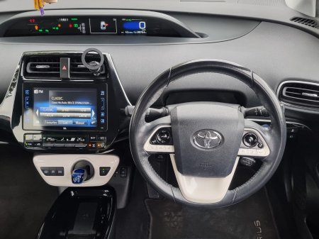 2017 Toyota Prius - photo 25