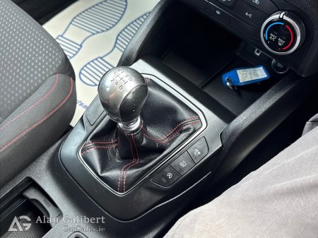 2019 Ford Focus - photo 15