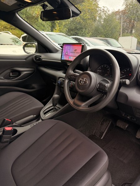 2022 Toyota Yaris - photo 25