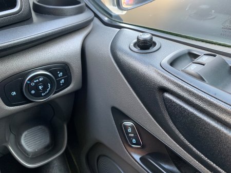 2022 Ford Transit Custom - photo 25