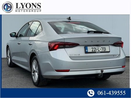 2022 Skoda Octavia - photo 2