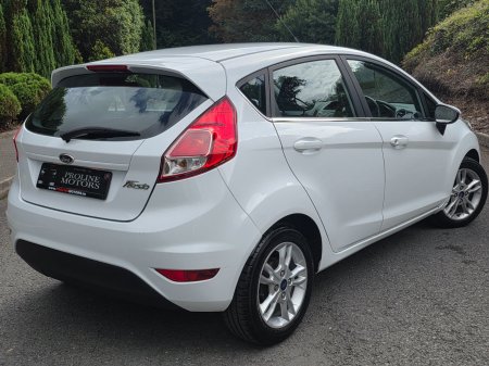 2015 Ford Fiesta - photo 8