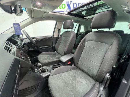 2023 Volkswagen Tiguan - photo 11