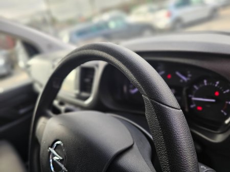 2023 Opel Vivaro - photo 9