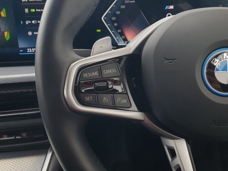 2025 BMW 3-Series - photo 17