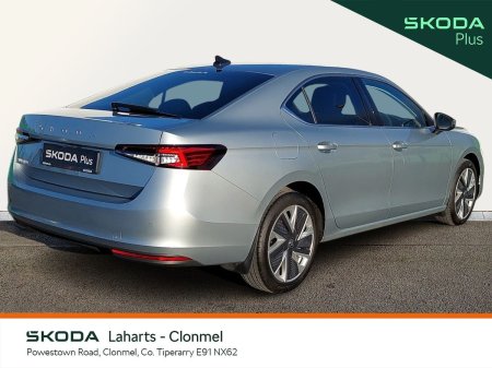 2025 Skoda Superb - photo 3