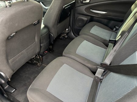 2014 Ford Galaxy - photo 12
