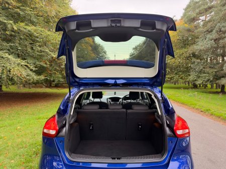 2016 Ford Focus - photo 37