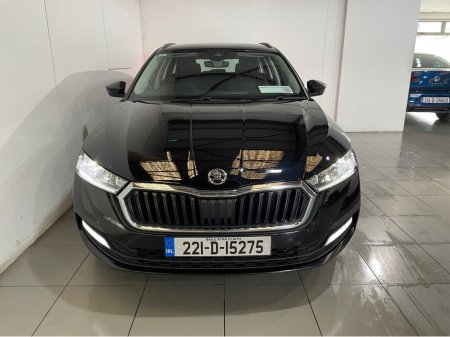 2022 Skoda Octavia - photo 2