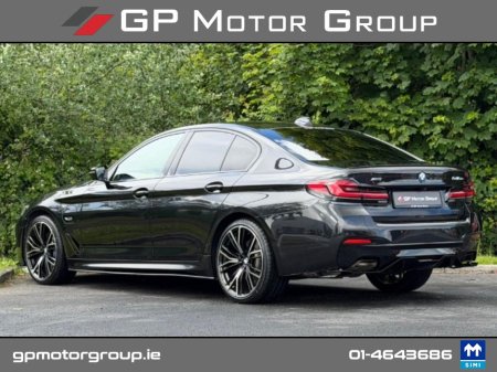 2023 BMW 5-Series - photo 8