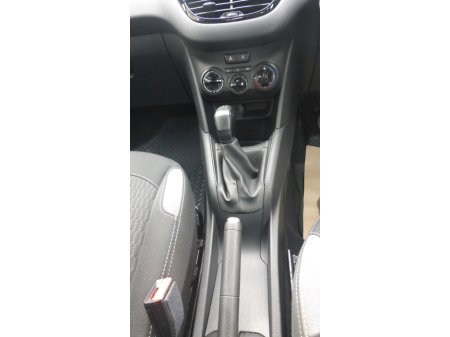 2017 Peugeot 208 - photo 17