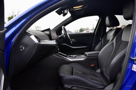 2023 BMW 3-Series - photo 10