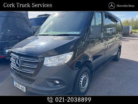 2024 Mercedes-Benz Sprinter 215/39 FWD 6DR