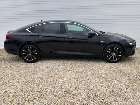 2022 Opel Insignia - photo 3