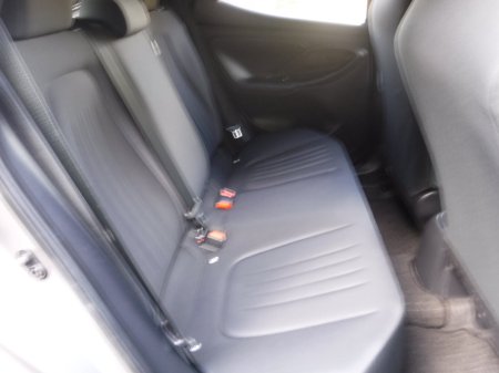 2020 Toyota Yaris - photo 12