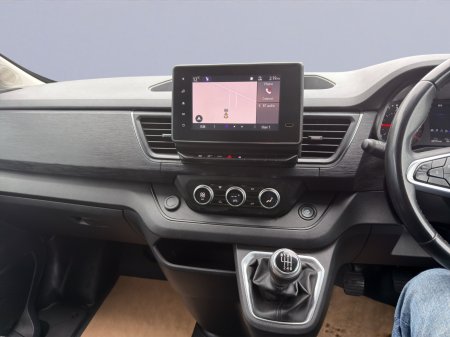 2023 Renault Trafic - photo 12