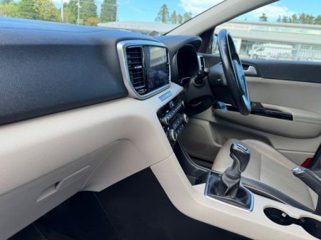 2021 Kia Sportage - photo 24
