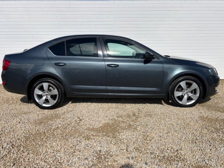 2017 Skoda Octavia - photo 2