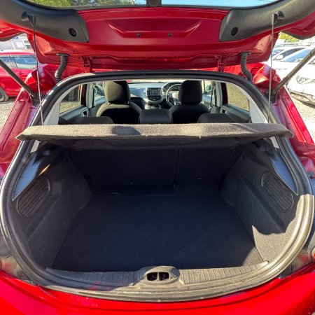 2017 Peugeot 208 - photo 12