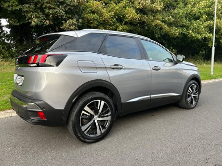 2020 Peugeot 3008 - photo 2