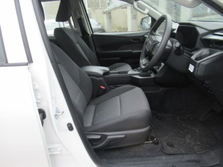 2026 Toyota Hilux - photo 3