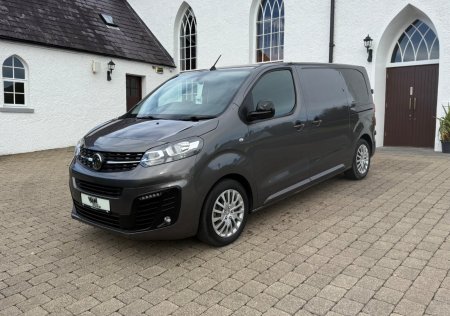 2023 Vauxhall Vivaro - photo 2