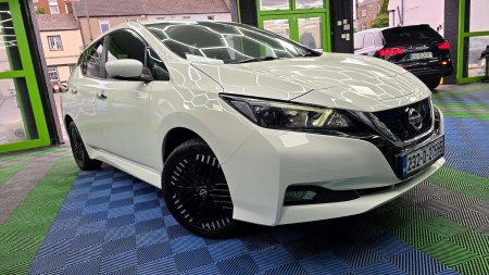 2023 Nissan Leaf - photo 2