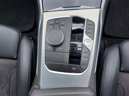 2024 BMW 3-Series - photo 9