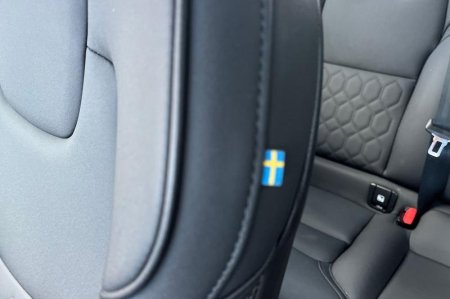 2025 Volvo XC60 - photo 36