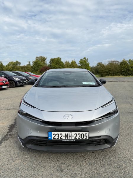2023 Toyota Prius - photo 2