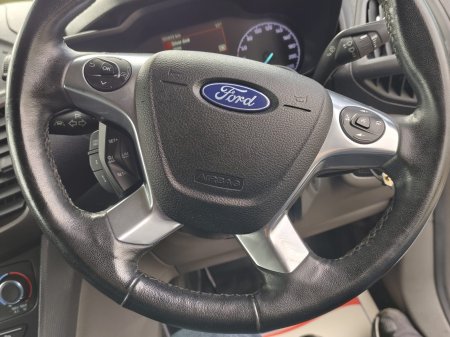 2020 Ford Transit - photo 7