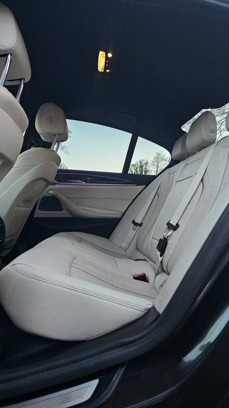 2017 BMW 5-Series - photo 24