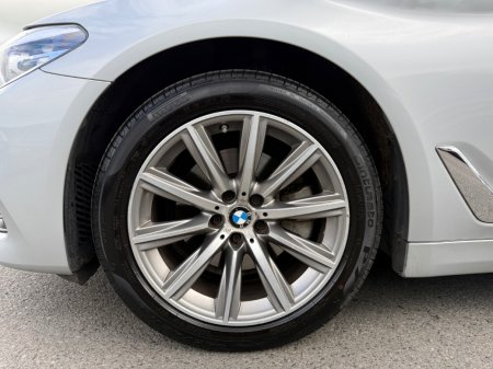 2018 BMW 5-Series - photo 10
