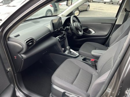 2025 Toyota Yaris Cross - photo 6