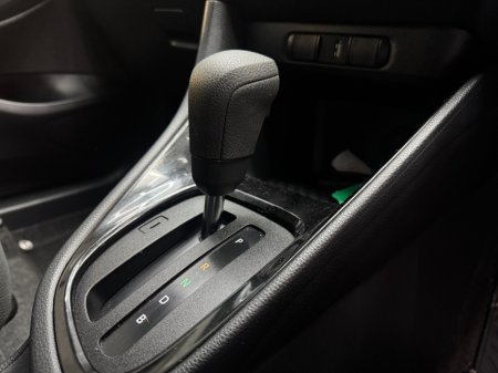 2020 Toyota Yaris - photo 12