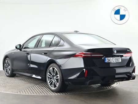 2024 BMW 5-Series - photo 2