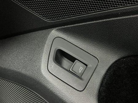 2020 Volkswagen Passat - photo 30