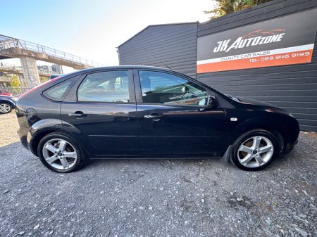 2007 Ford Focus - photo 8