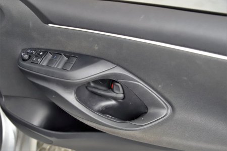 2022 Toyota Yaris - photo 25