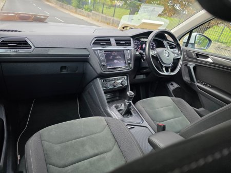 2017 Volkswagen Tiguan - photo 11