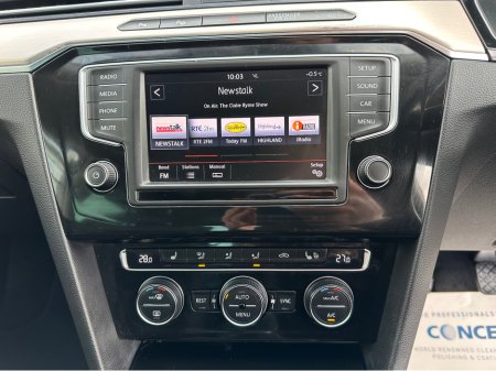 2016 Volkswagen Passat - photo 21