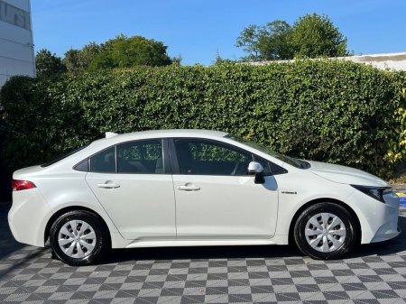 2020 Toyota Corolla - photo 2