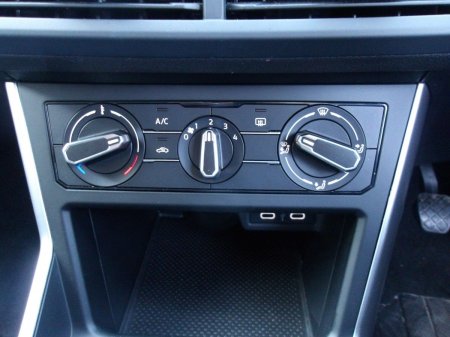 2022 Volkswagen Taigo - photo 13
