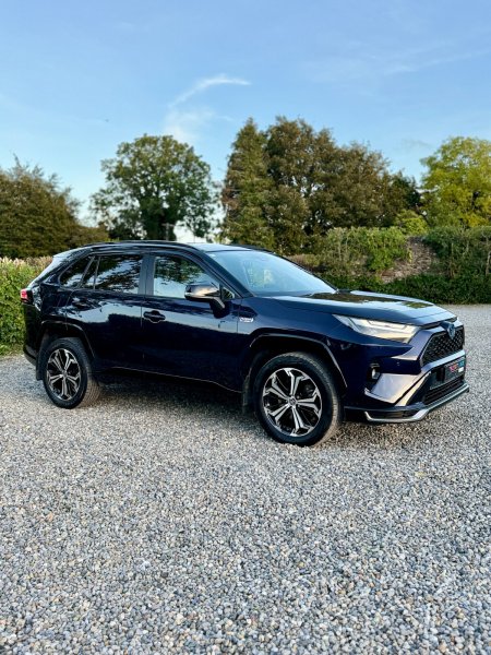 2022 Toyota RAV4 - photo 3