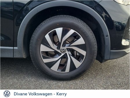 2025 Volkswagen Tiguan - photo 8