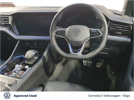 2026 Volkswagen Touareg - photo 8